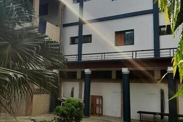 پانسیون Frank Property
