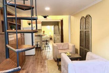 پانسیون Lx Factory Guest House