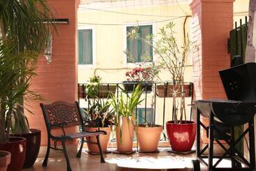 پانسیون Lx Factory Guest House
