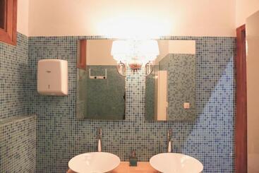 پانسیون Lx Factory Guest House