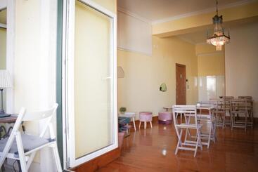 پانسیون Lx Factory Guest House