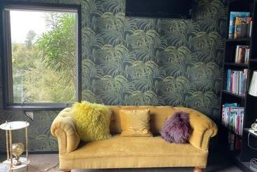 هاستل Upstairs Relaxing Loft