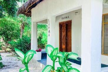 تختخواب و صبحانه Bwejuu Garden View Bungalows