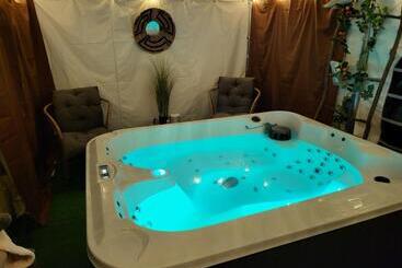 تختخواب و صبحانه Choisy Le Jacuzzi