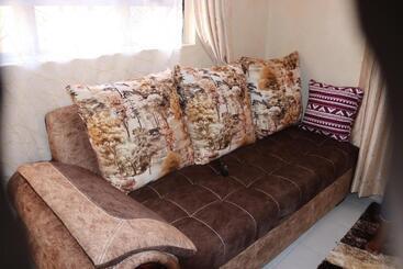 تختخواب و صبحانه Two Bedroom Mombasa