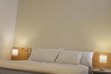 تختخواب و صبحانه Serenity Inn Los Chimus