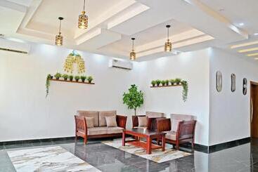 Cincinnati Hotel Yaounde