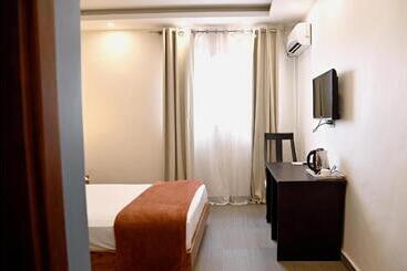 Cincinnati Hotel Yaounde