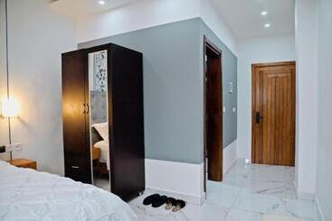 Cincinnati Hotel Yaounde
