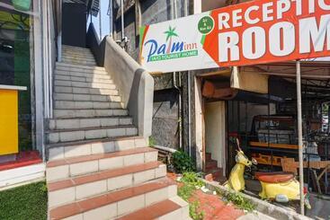 هتل Collection O Palm Inn Ac Tourist Home
