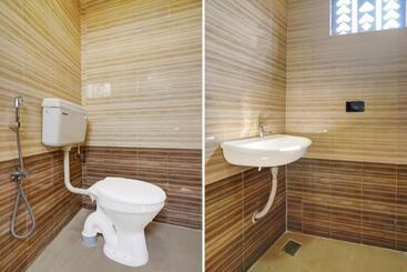هتل Collection O Palm Inn Ac Tourist Home