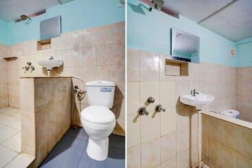 هتل Collection O Palm Inn Ac Tourist Home