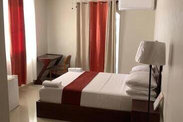 Flaminghouseandhotel Cayes