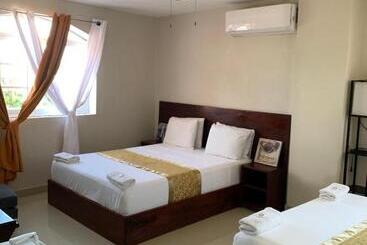 Flaminghouseandhotel Cayes