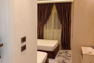 هتل Grand Pyramids View Inn