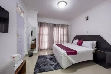 هتل Mango Lodge Zomba