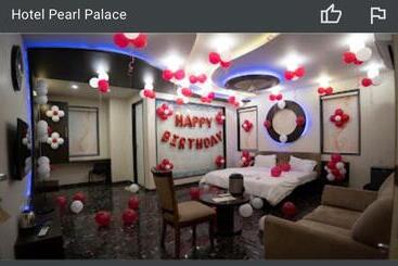 هتل Pearl Palace Rajkot