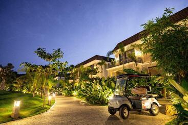 Maira Resort And Convention Center