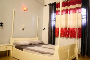 پانسیون Happy Guest House   Hgh