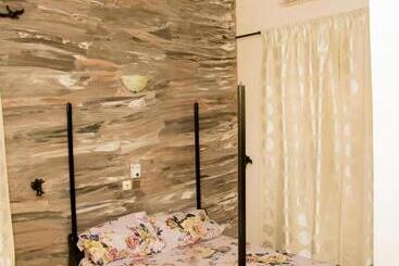 پانسیون Happy Guest House   Hgh
