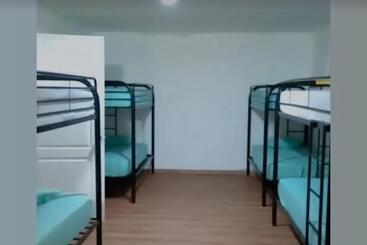پانسیون Hostal Georgina