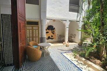 ریاض Fez Experiences