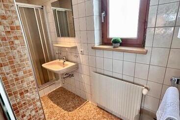 تختخواب و صبحانه Haus Wallis By Stayfritz   Ski In Ski Out Zimmer  Garni  Am Arlberg