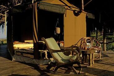 هتل Crater Forest Tented Lodge