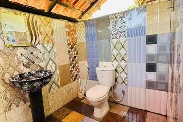 هتل Meryl Fernando Bungalow