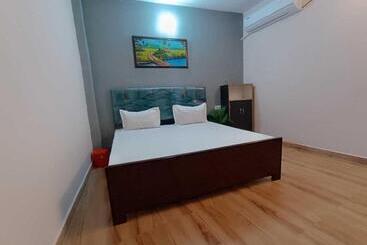 هتل Oyo Flagship Darbar Guest House