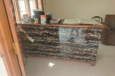 هتل Oyo Rm Guest House