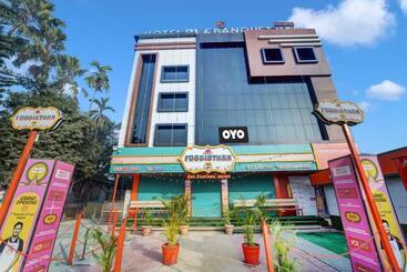 هتل Super Collection O Rl & Banquet Hall