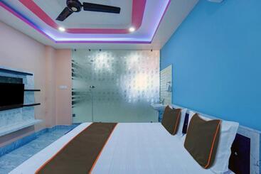 هتل Super Collection O Rl & Banquet Hall
