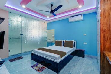 هتل Super Collection O Rl & Banquet Hall