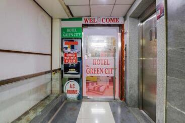 Oyo Hotel Green City