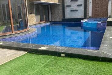 پانسیون Black Tiger Villa