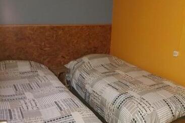 پانسیون Hostal Armando