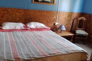 پانسیون Hostal Armando