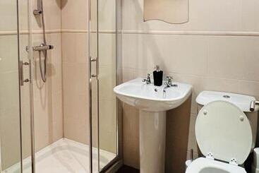 پانسیون Short Stay Room Rentals Letterkenny