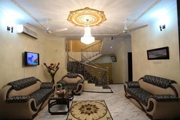 پانسیون Sylvan Premium Guest House