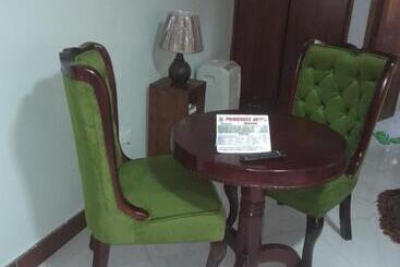 Primerose Hotel Mubende