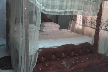 Primerose Hotel Mubende