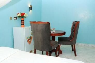 Primerose Hotel Mubende
