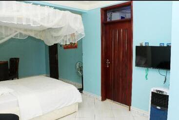 Primerose Hotel Mubende