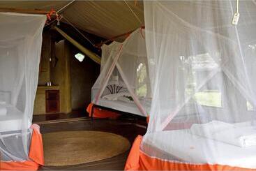 استراحتگاه Ikoma Bush Camp