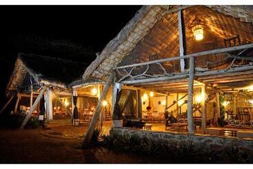 استراحتگاه Ikoma Bush Camp