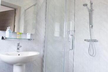 تختخواب و صبحانه Causeway Guest Accommodation