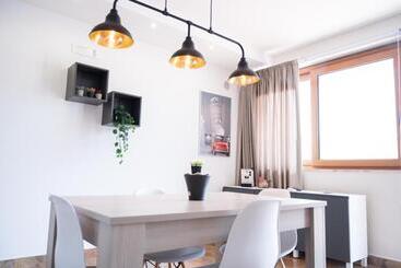 تختخواب و صبحانه Room 500