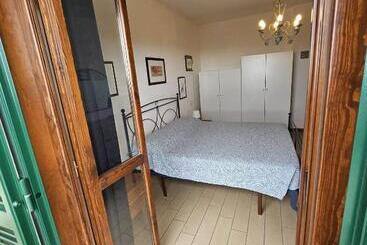 تختخواب و صبحانه Villa Roxana