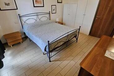 تختخواب و صبحانه Villa Roxana